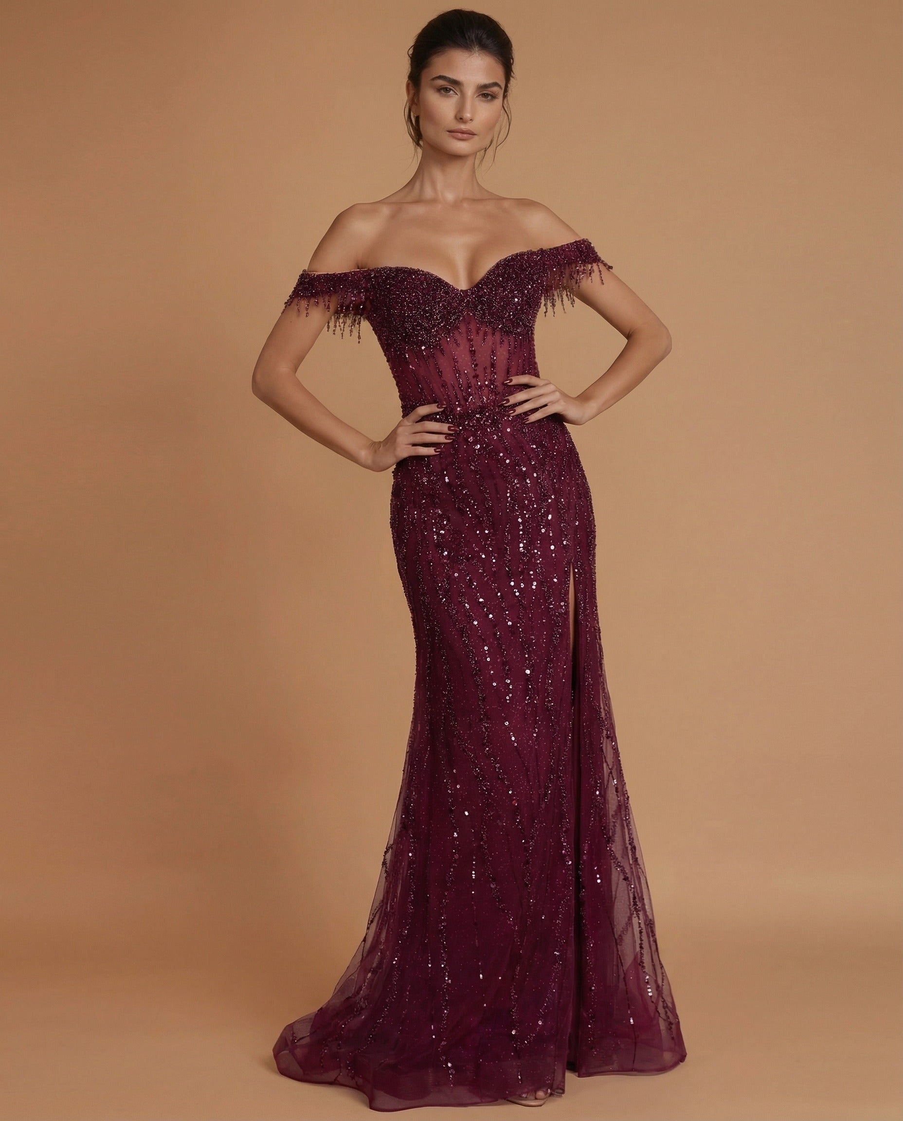 Kos Couture Vestido de Graduación Ajustado con Hombros Descubiertos y Lentejuelas