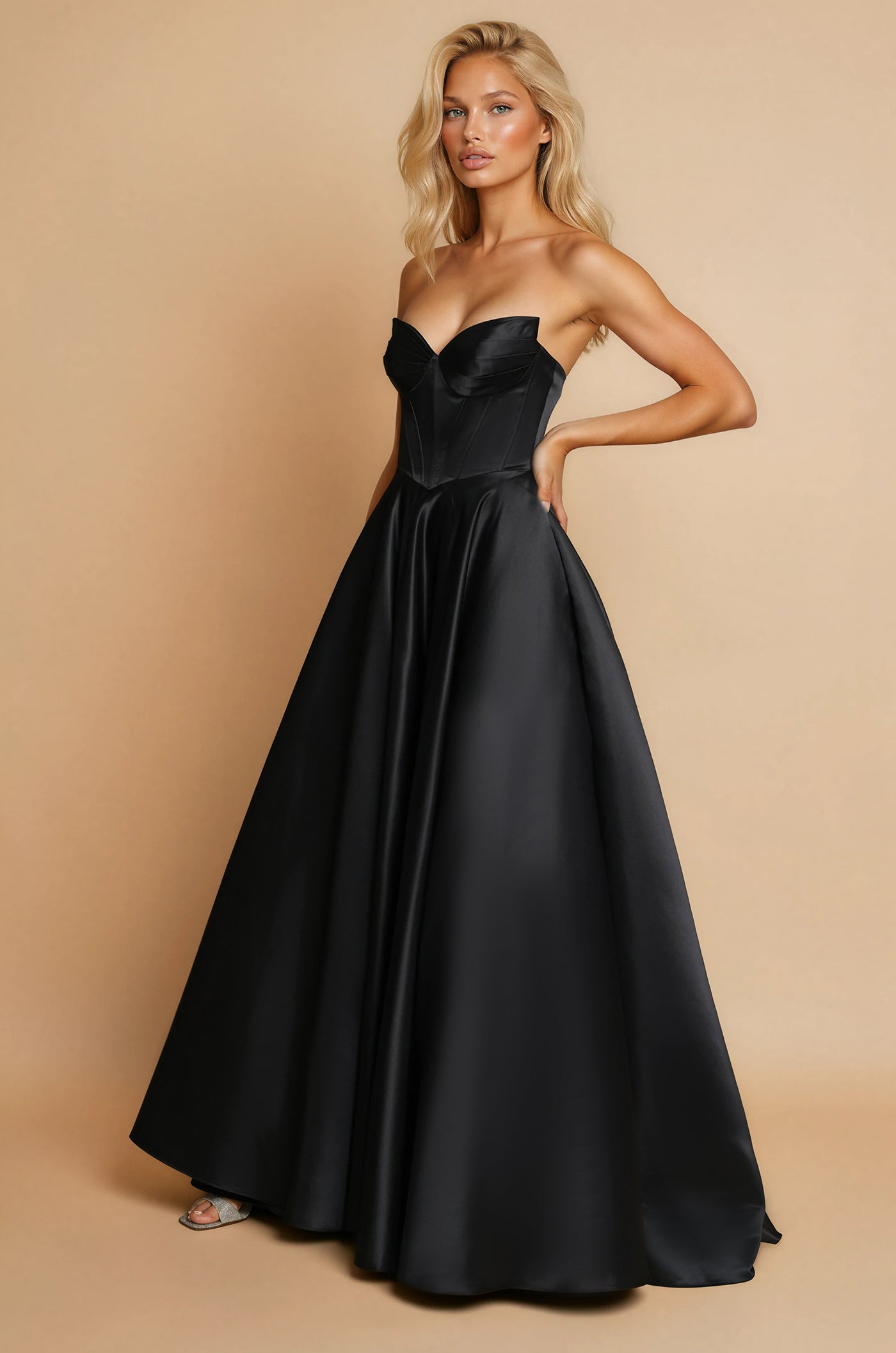 Vestido de Gala Largo Formal con Corsé Negro