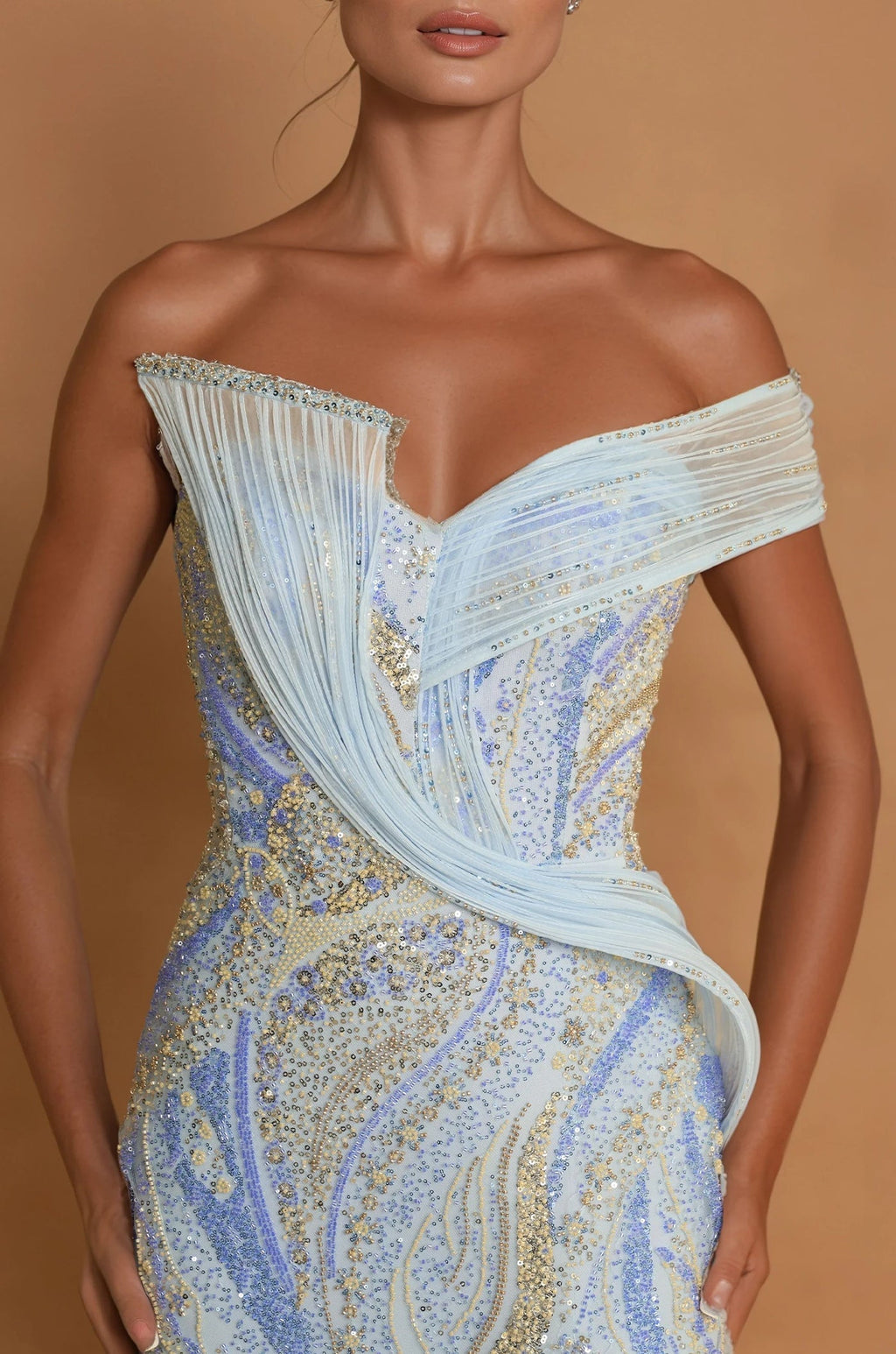 Vestido Formal con Abalorios Arquitectónico Escultural Couture Azul París
