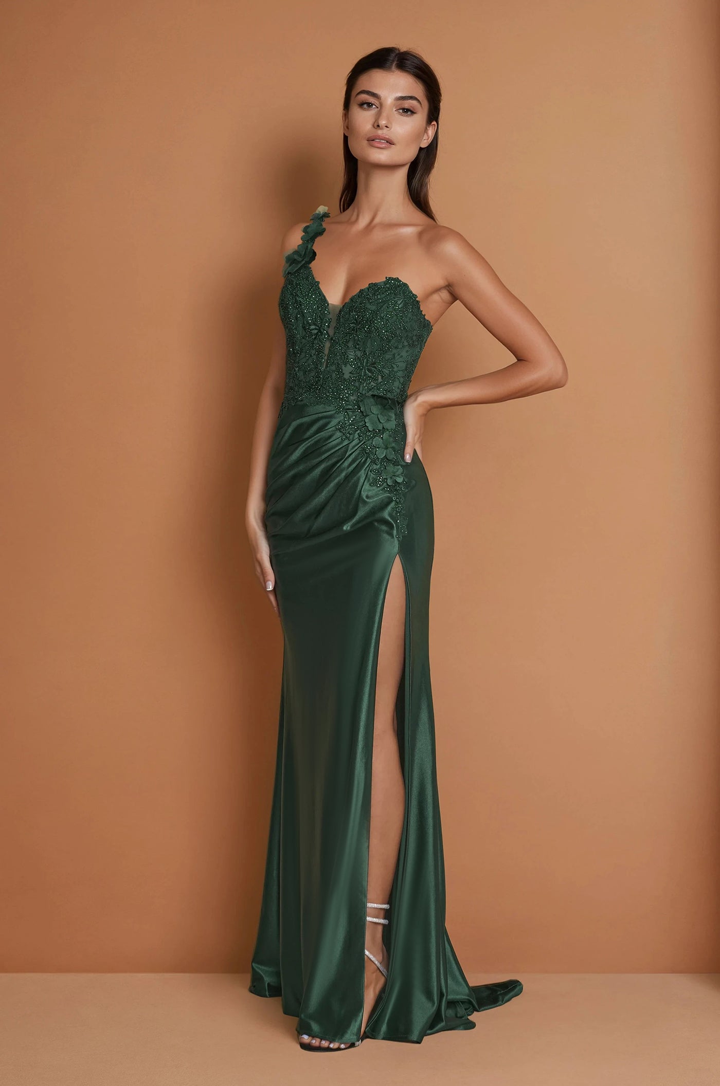 Vestido Formal de un Hombro con Corpiño de Encaje Verde Esmeralda
