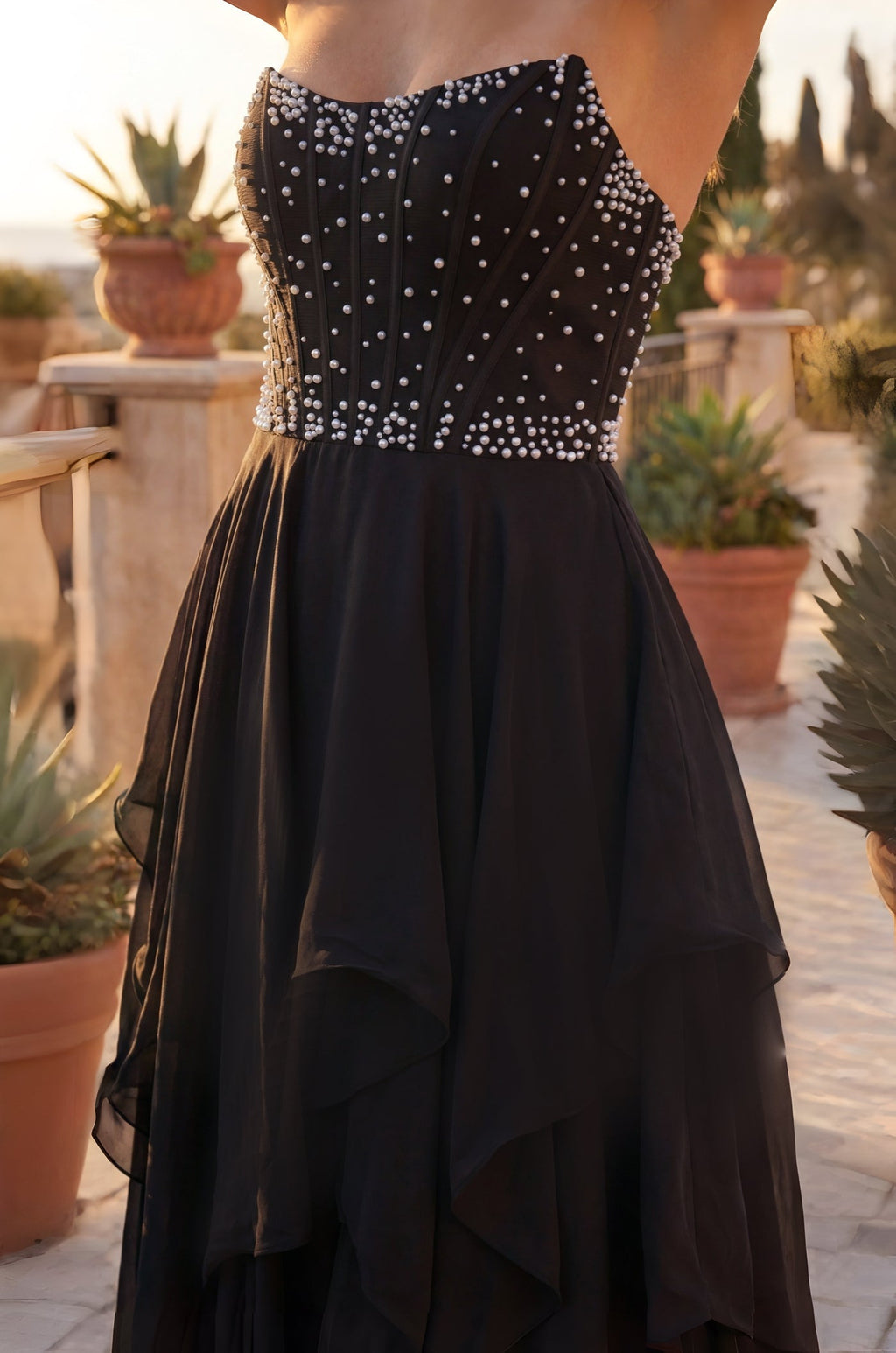 Vestido de Gala Largo de Graduación con Corsé de Perlas y Abalorios Negro