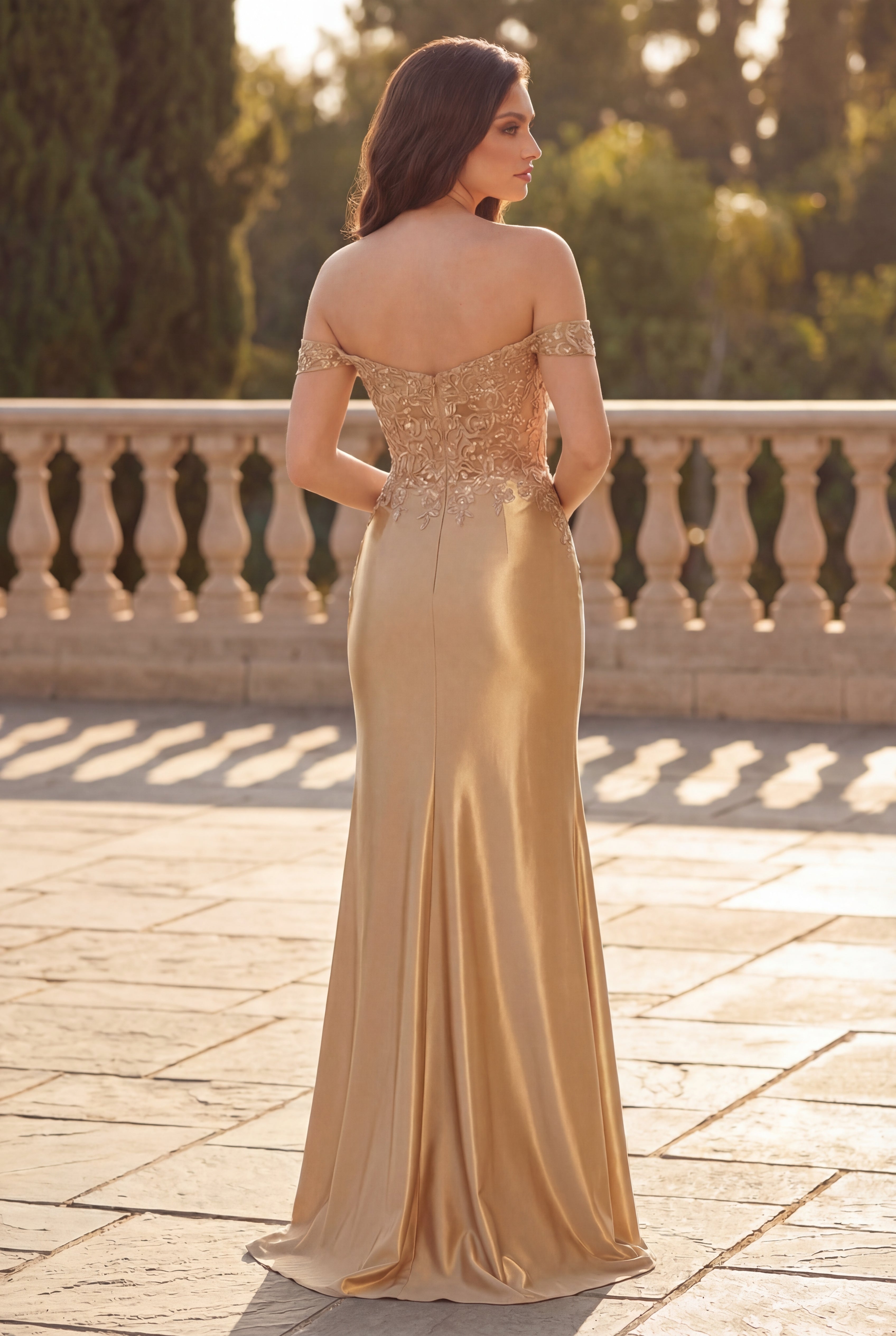 Kos Couture Vestido de Noche Formal con Corset y Hombros Descubiertos