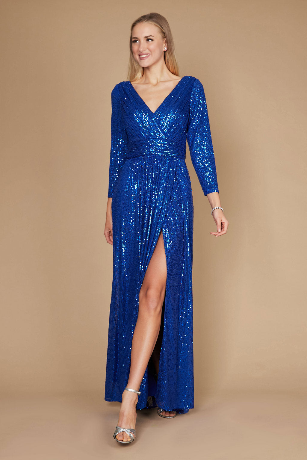 Kos Couture Vestido Formal de Manga Larga con Lentejuelas y Abalorios a Mano