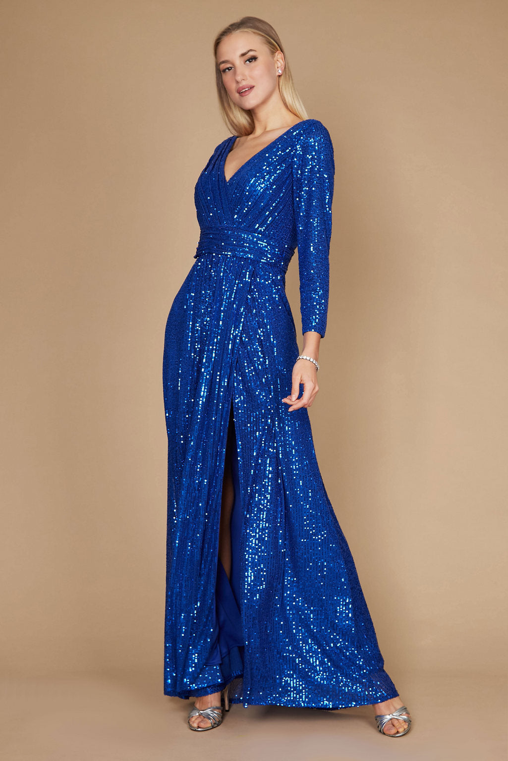 Kos Couture Vestido Formal de Manga Larga con Lentejuelas y Abalorios a Mano