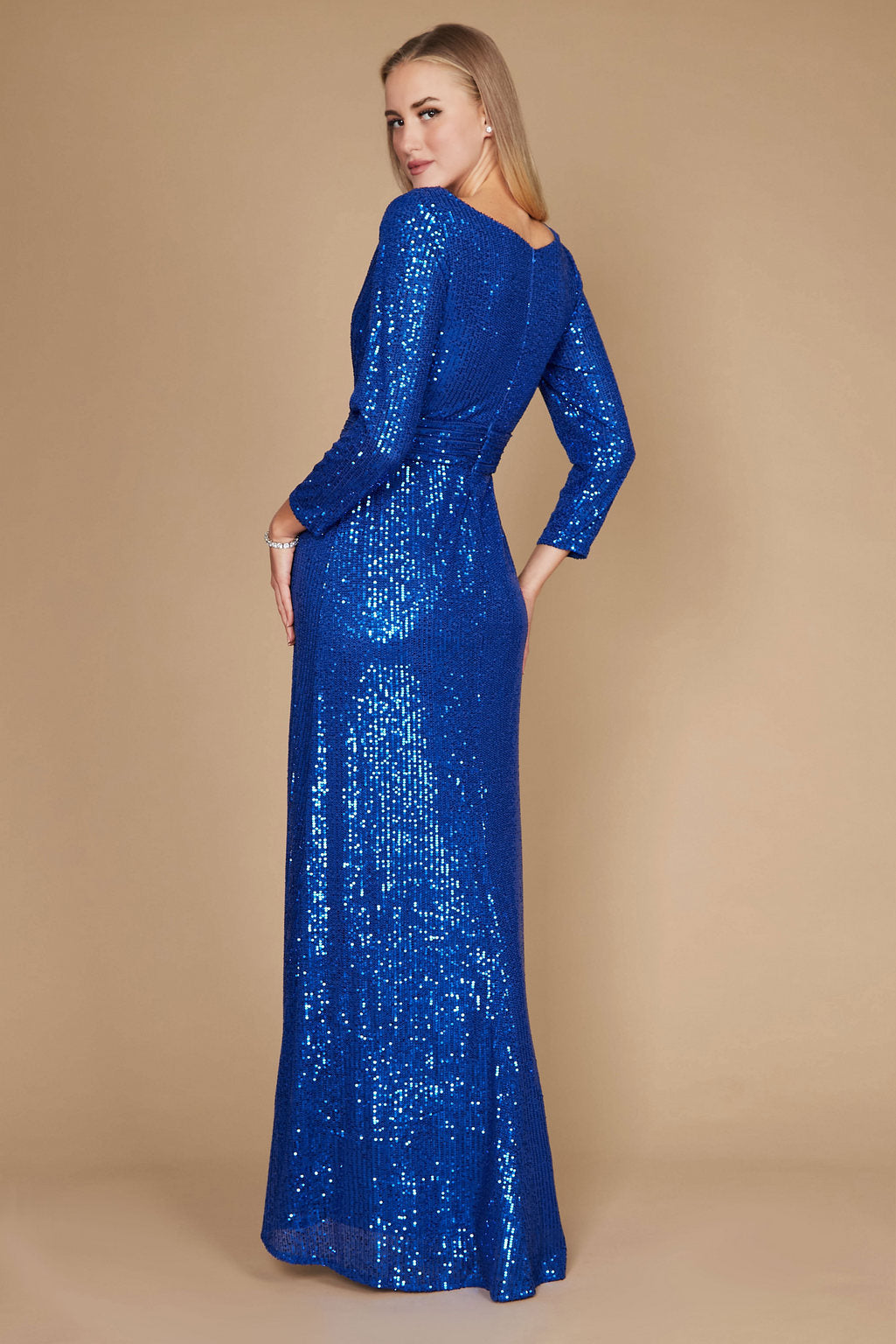 Kos Couture Vestido Formal de Manga Larga con Lentejuelas y Abalorios a Mano