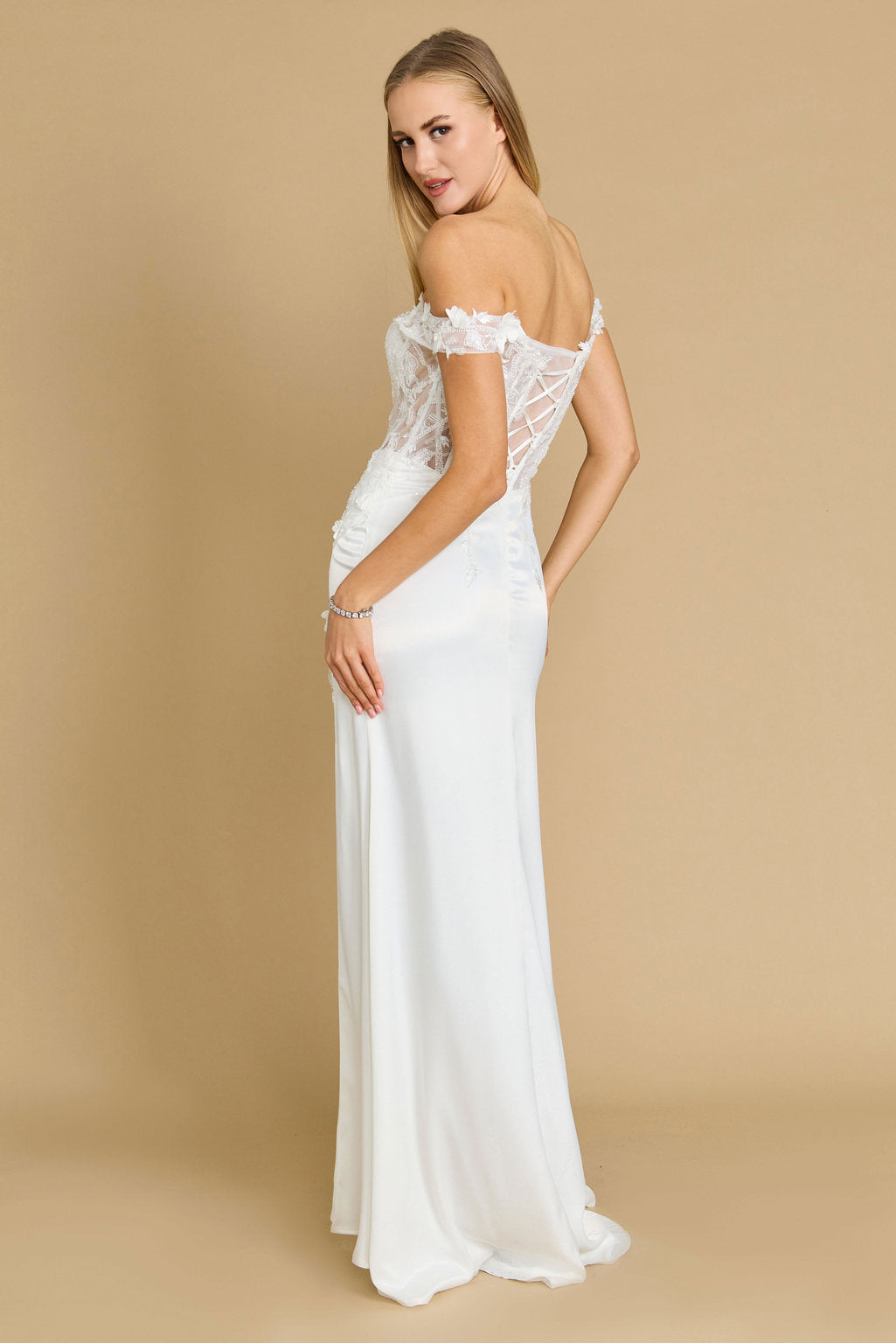 Kos Couture Vestido de Graduación Formal Ajustado con Corsé y Hombros Descubiertos