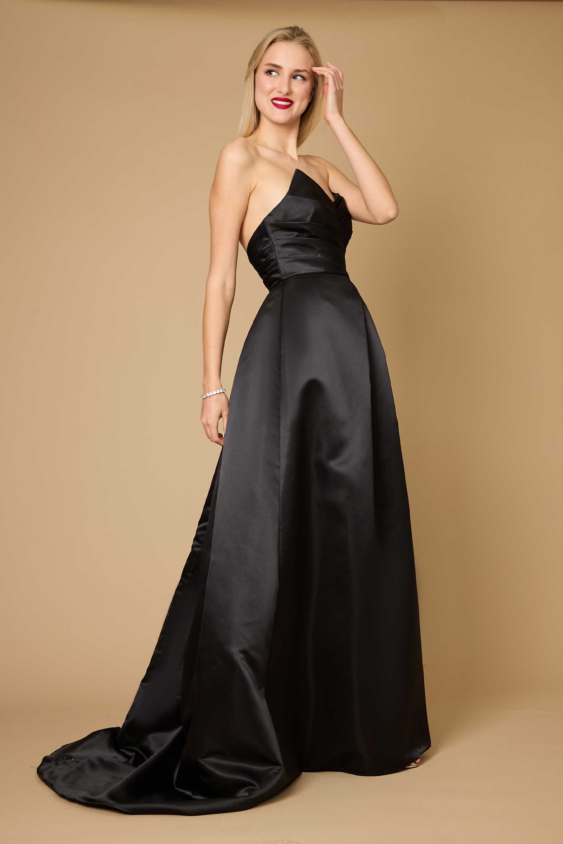 Kos Couture Vestido Largo de Gala Formal Negro de Dylan Davids