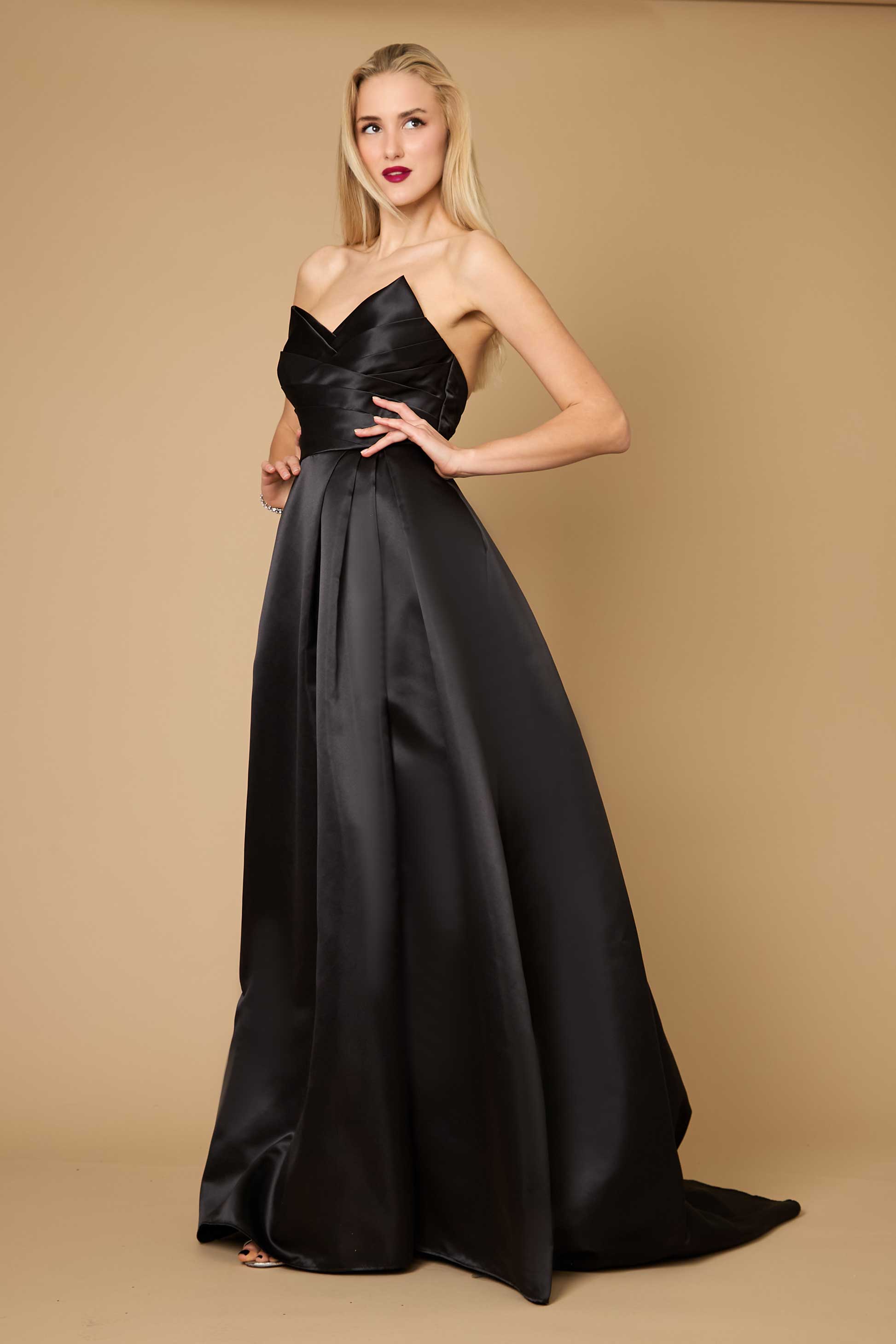 Kos Couture Vestido Largo de Gala Formal Negro de Dylan Davids