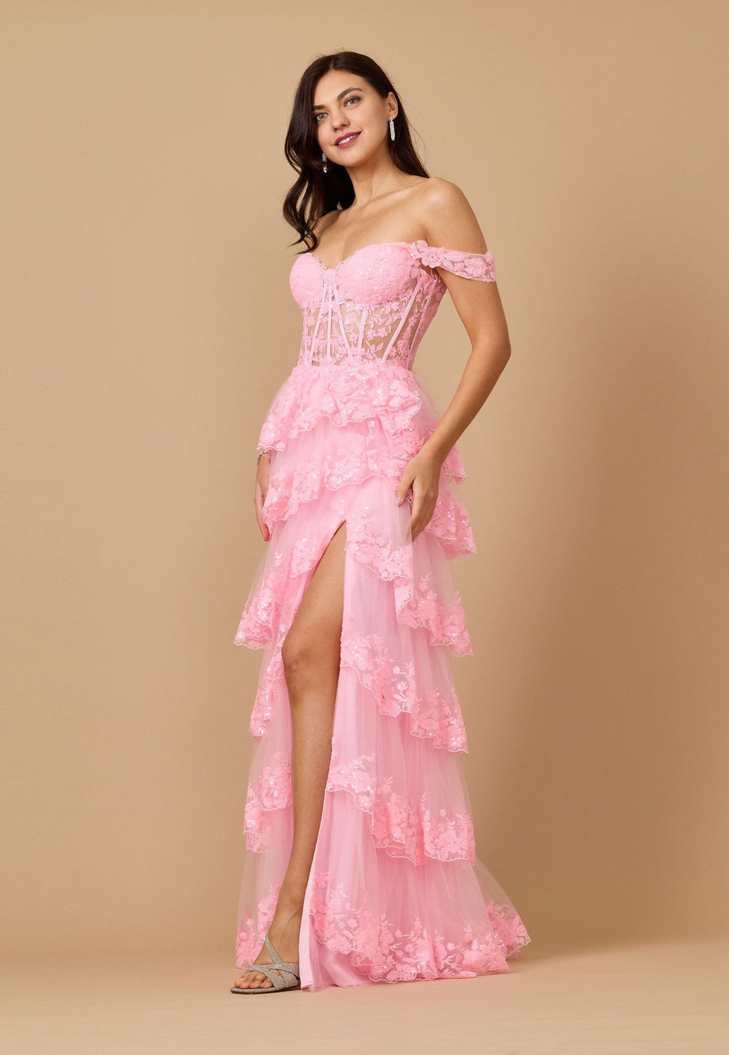 Kos Couture Vestido de Graduación Largo de Lentejuelas con Corsé Transparente