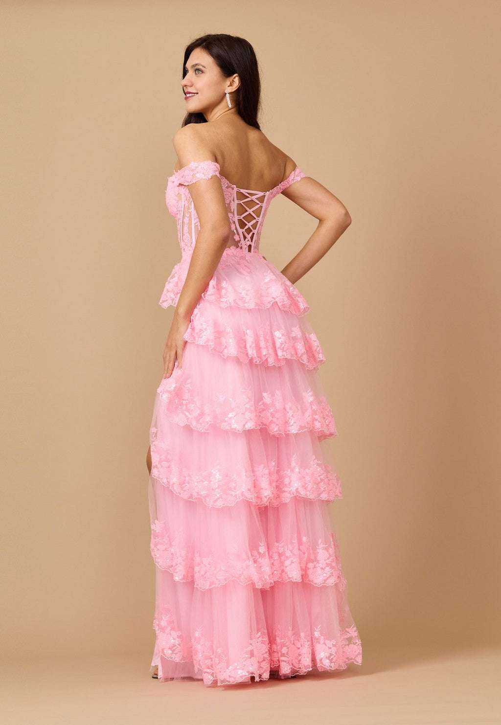 Kos Couture Vestido de Graduación Largo de Lentejuelas con Corsé Transparente
