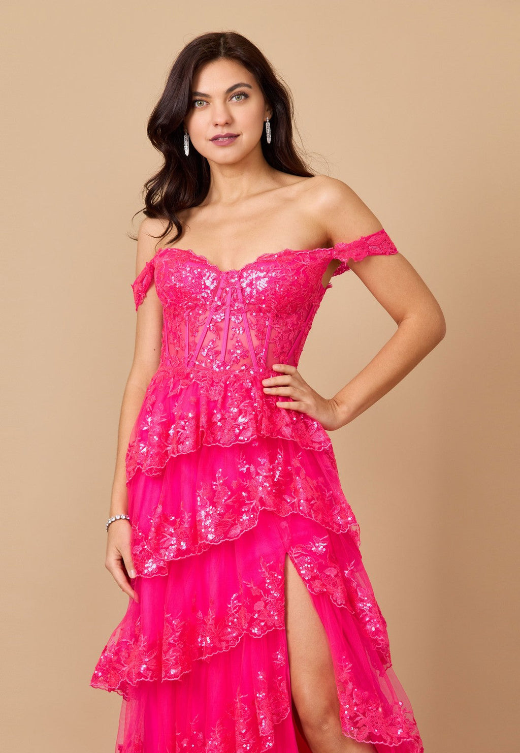 Kos Couture Vestido de Graduación Largo de Lentejuelas con Corsé Transparente