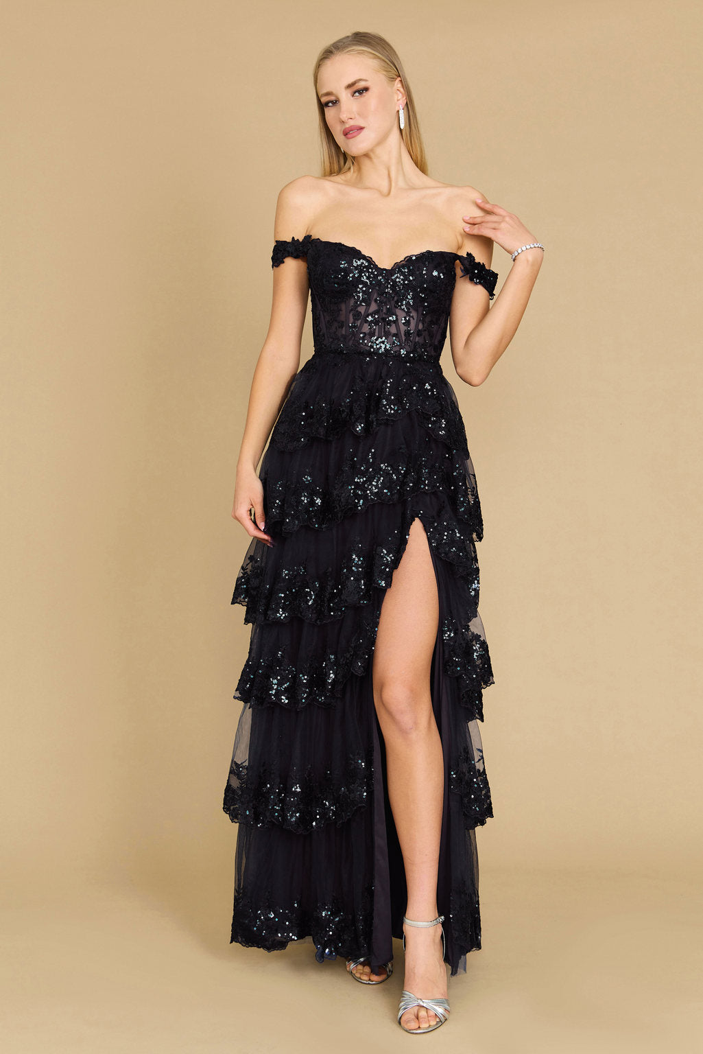 Kos Couture Vestido de Graduación Largo de Lentejuelas con Corsé Transparente