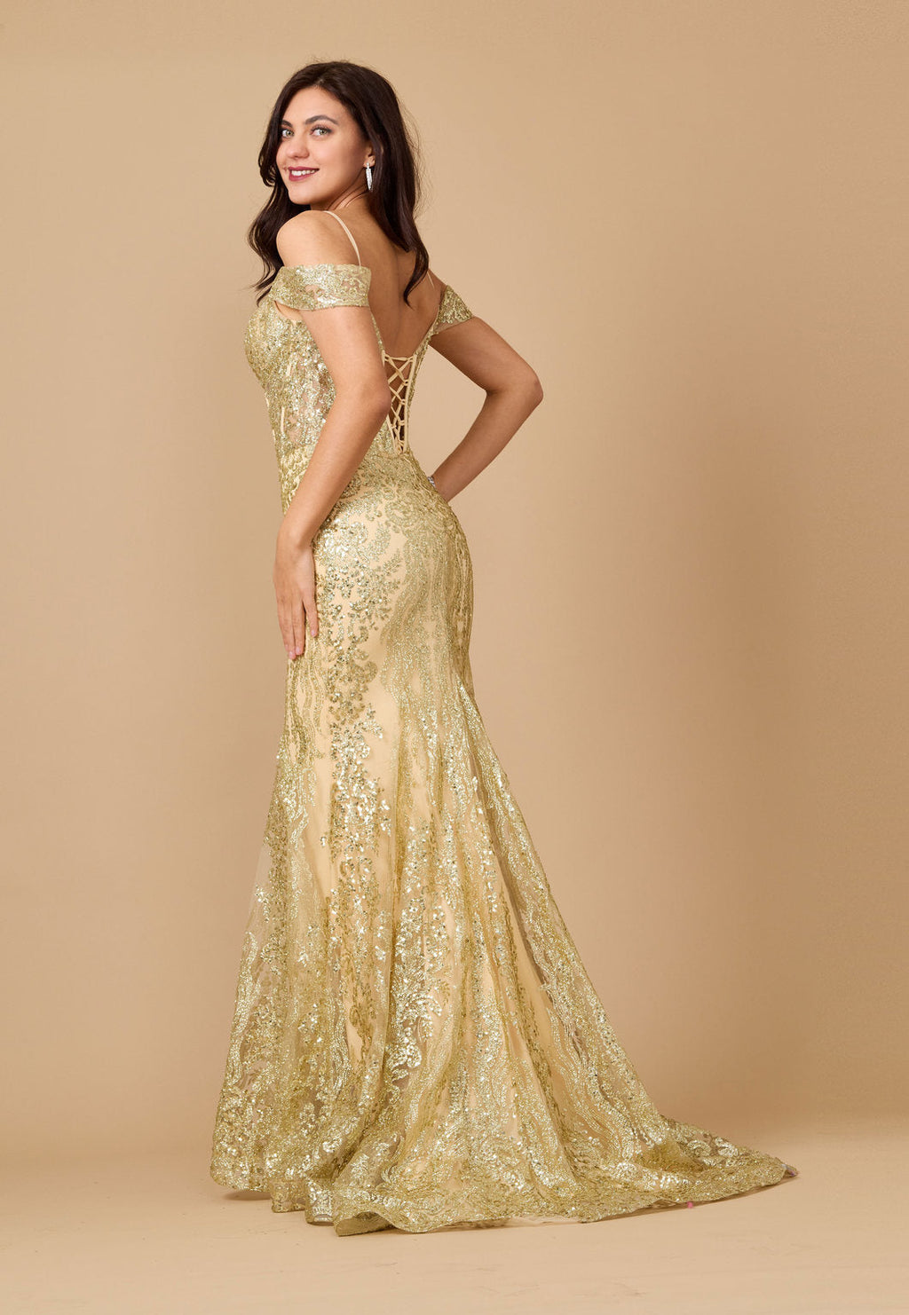 Kos Couture Vestido Formal de Corset con Lentejuelas y Hombros Descubiertos
