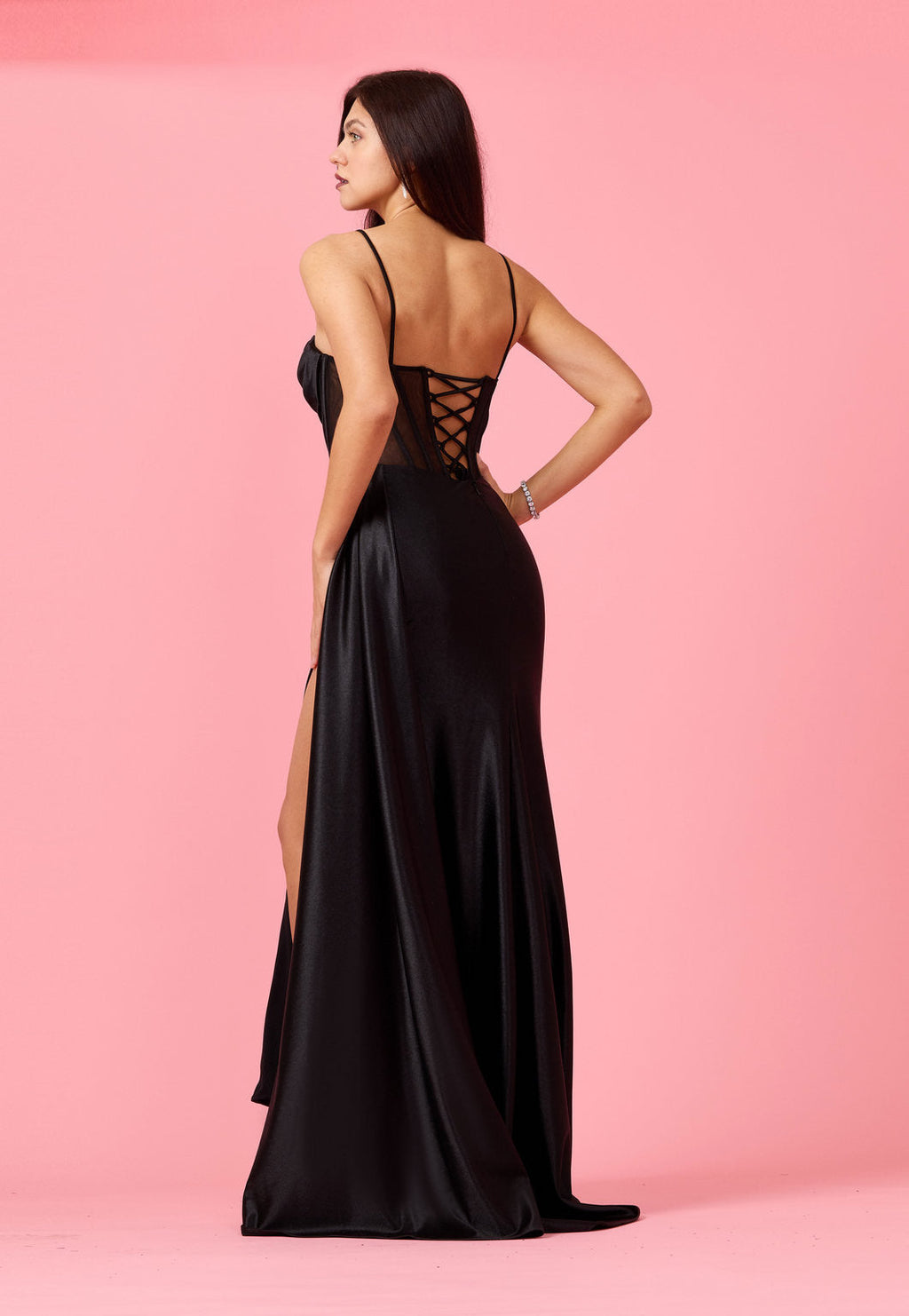 Kos Couture Vestido de Graduación Formal Largo con Corsé y Cuello Hamaca