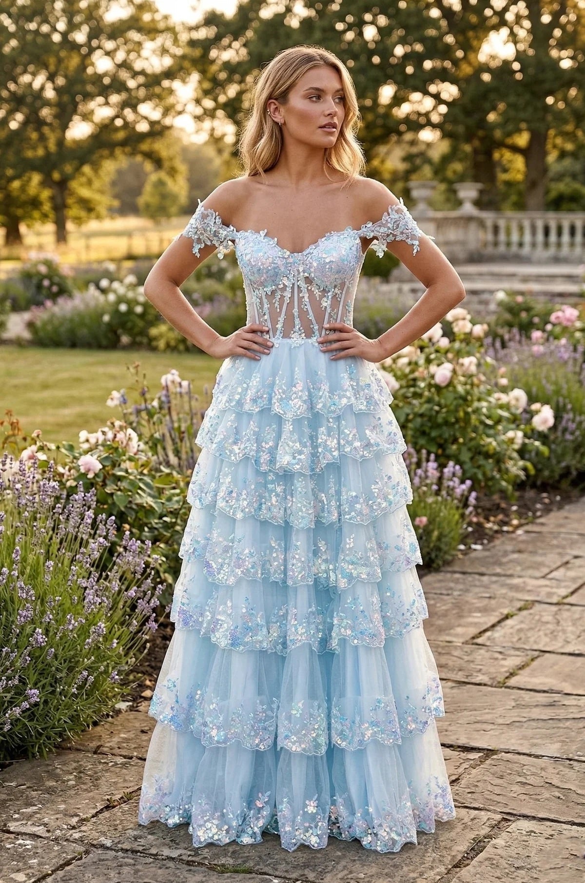 Kos Couture Vestido Largo de Graduación con Corsé y Volantes